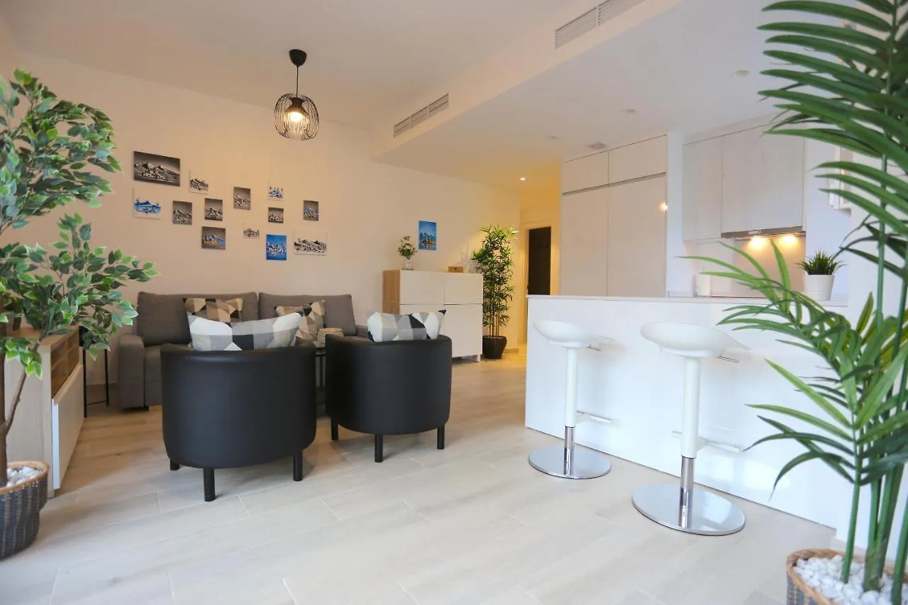 Oasis Malaga City Apartment